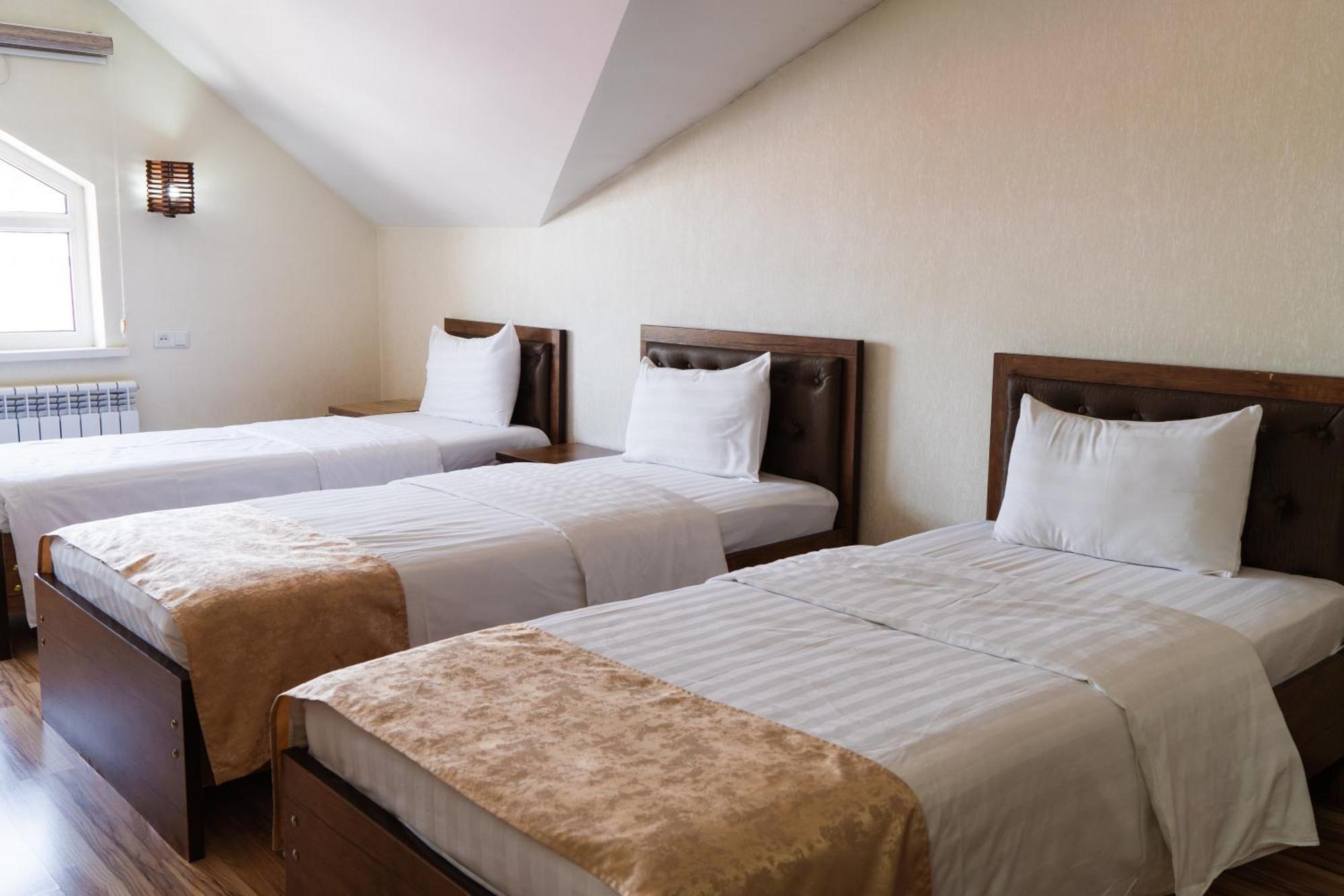 Tourist Inn Hotel Tachkent Extérieur photo