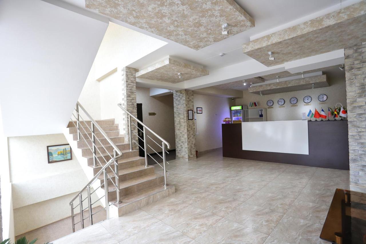 Tourist Inn Hotel Tachkent Extérieur photo